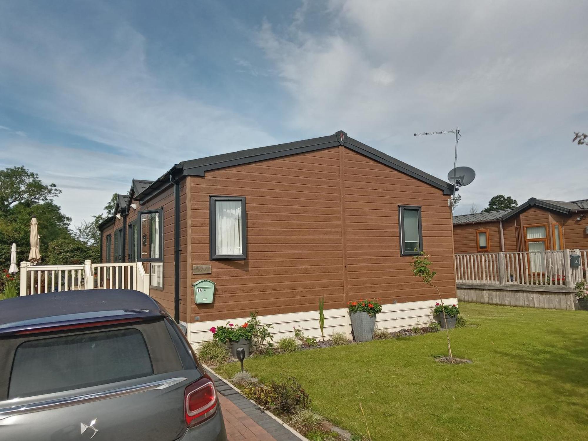 Holiday home Willow Tree Luxury With Private Hot-tub And Garden Only 6 Miles To York Wilberfoss
