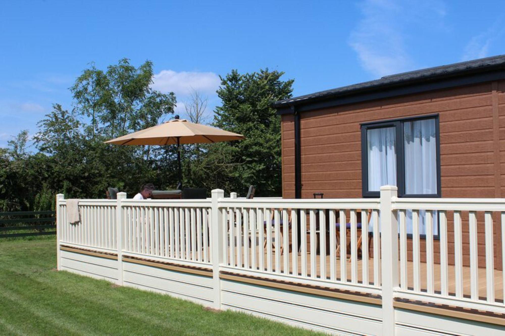 Willow Tree Luxury With Private Hot-tub And Garden Only 6 Miles To York * Wilberfoss