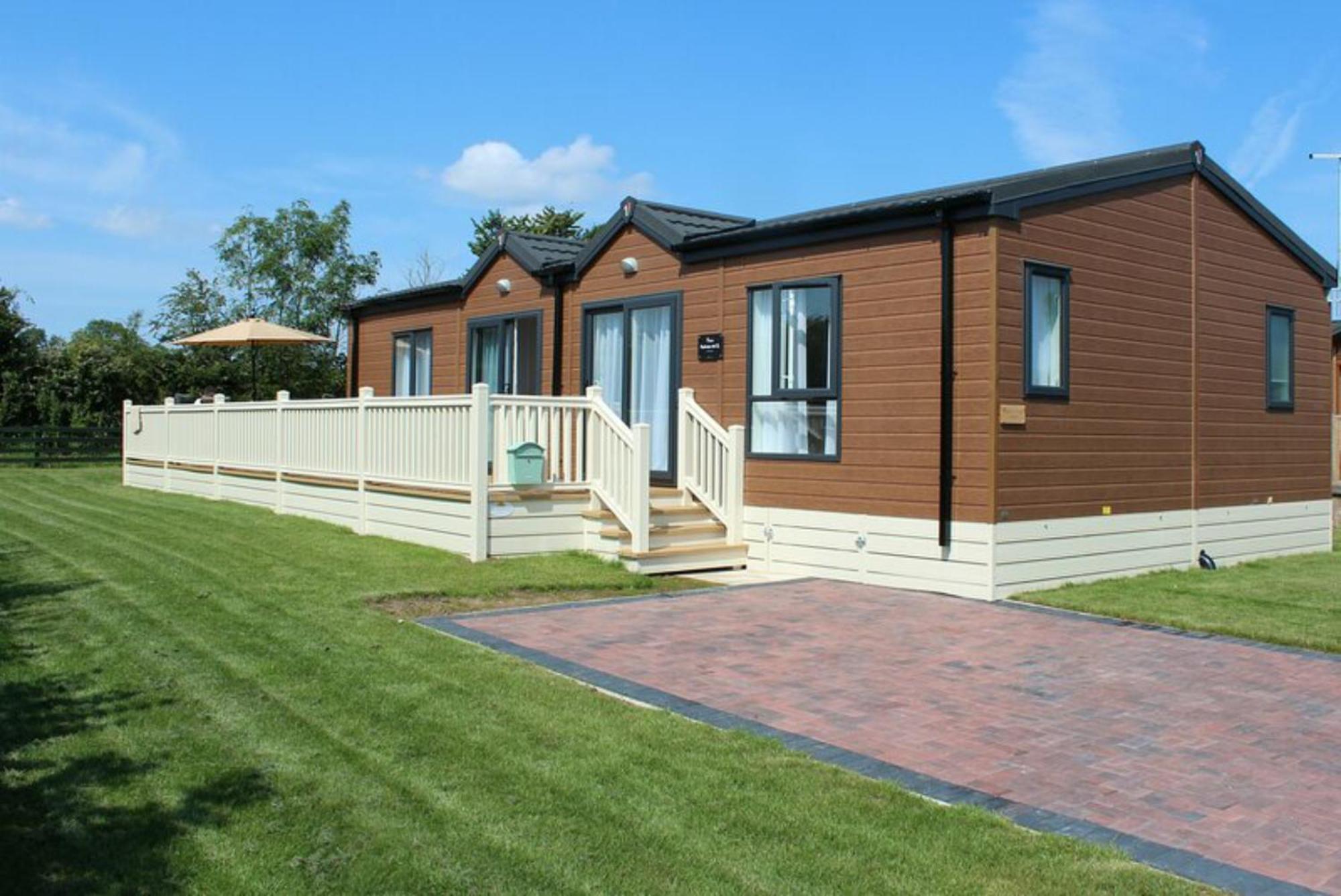 Willow Tree Luxury With Private Hot-tub And Garden Only 6 Miles To York